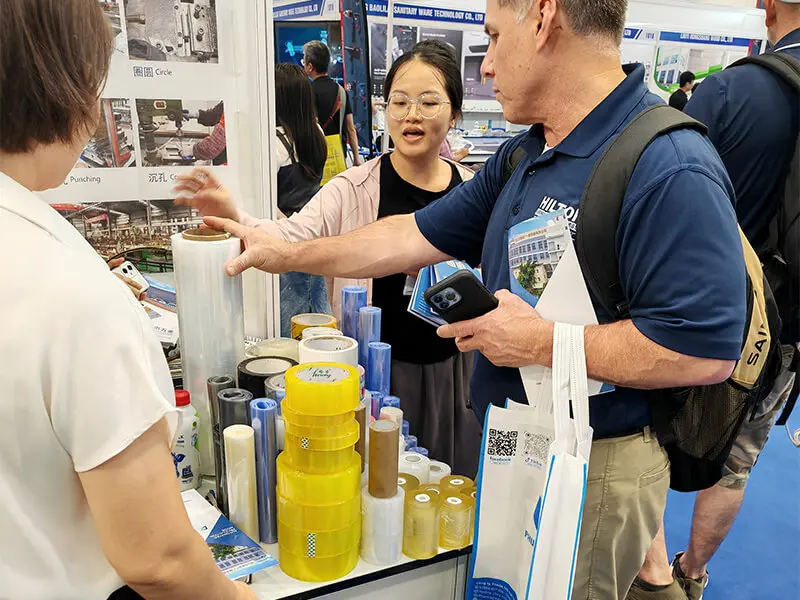 Internationali Exhibition (3)